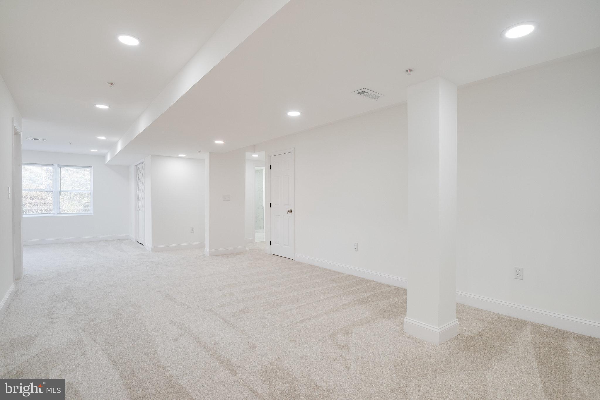 BLUE PONDS - Residential