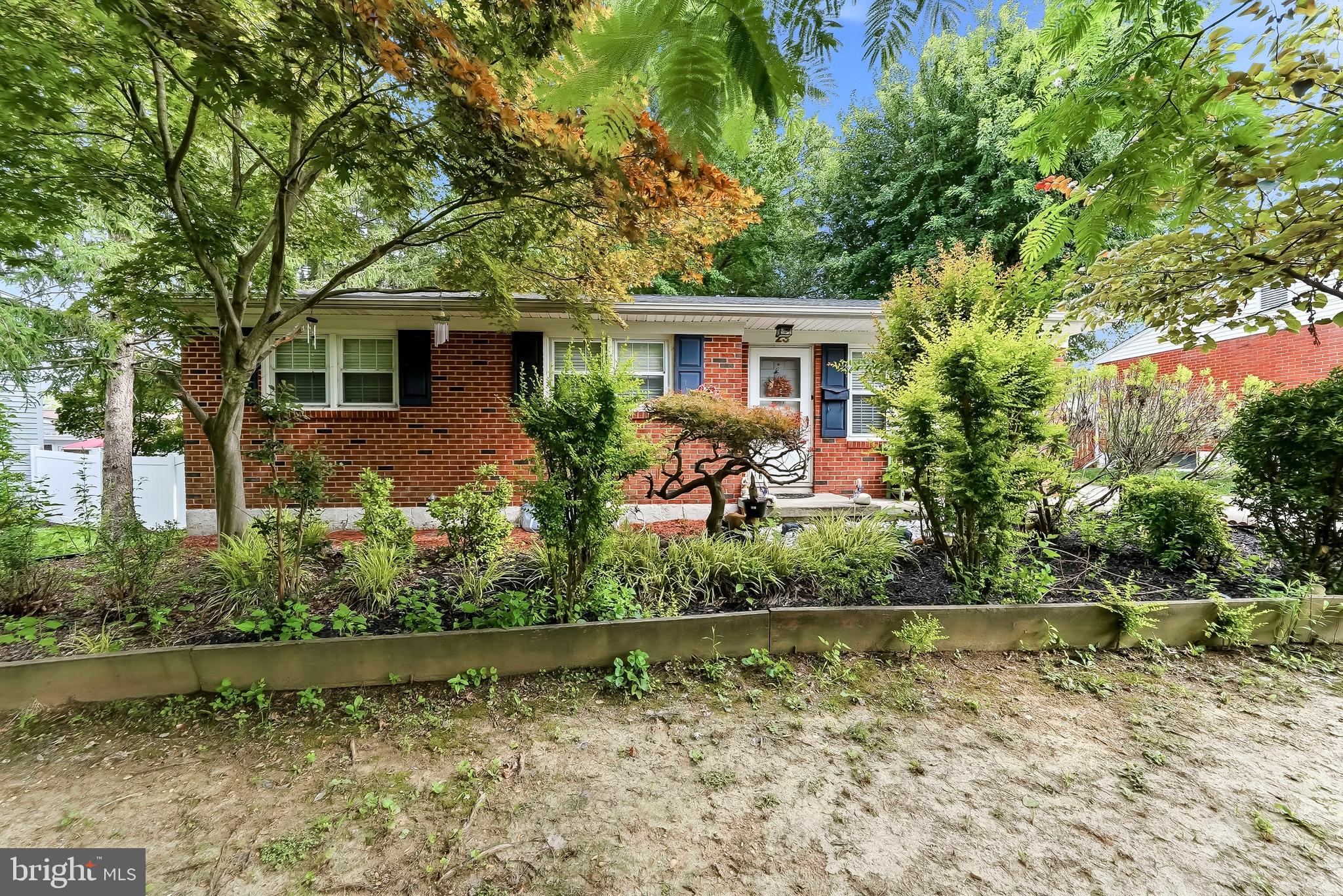 23 WINNWOOD ROAD