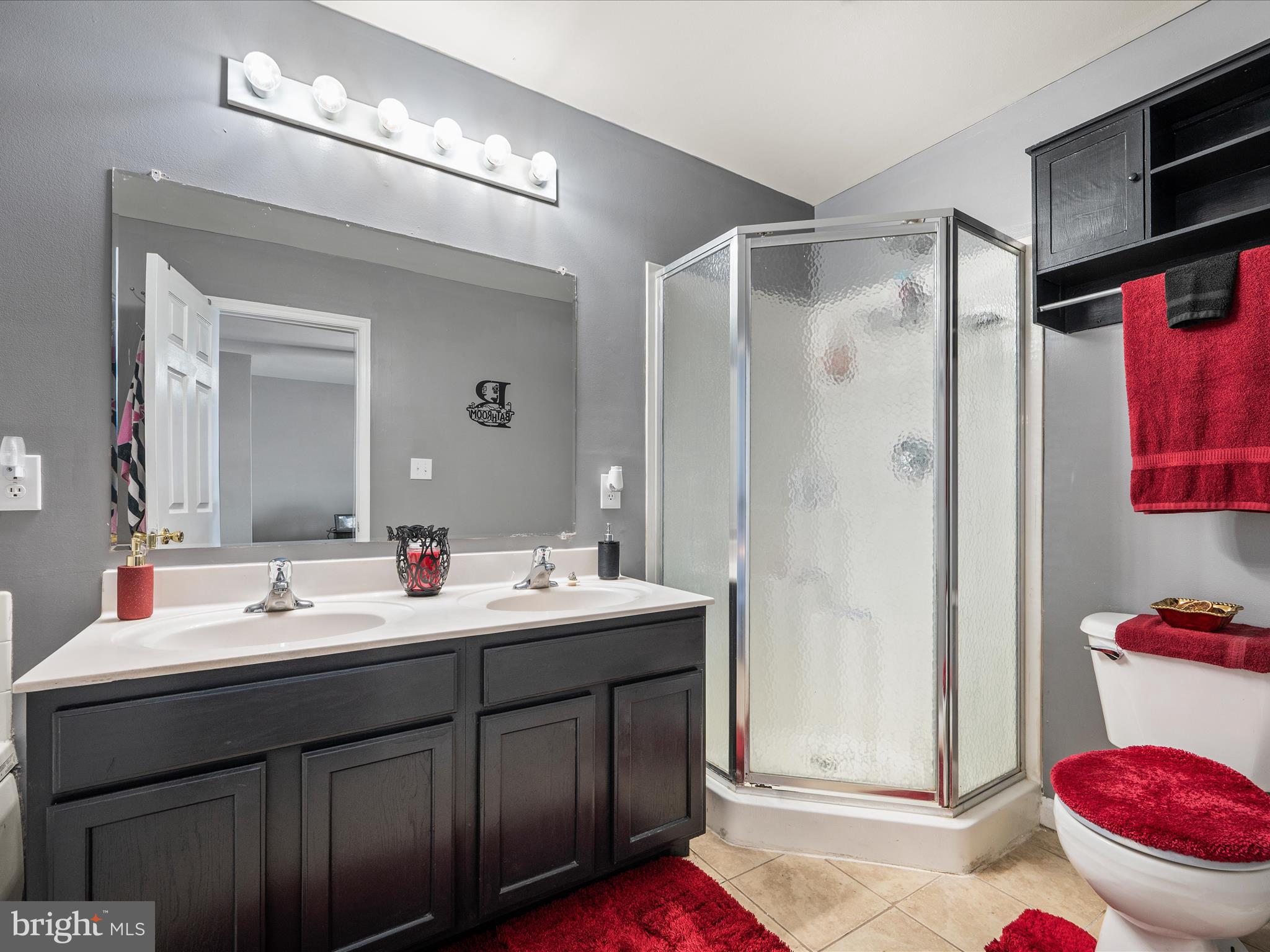 THE TOWNES OF INWOOD - Residential