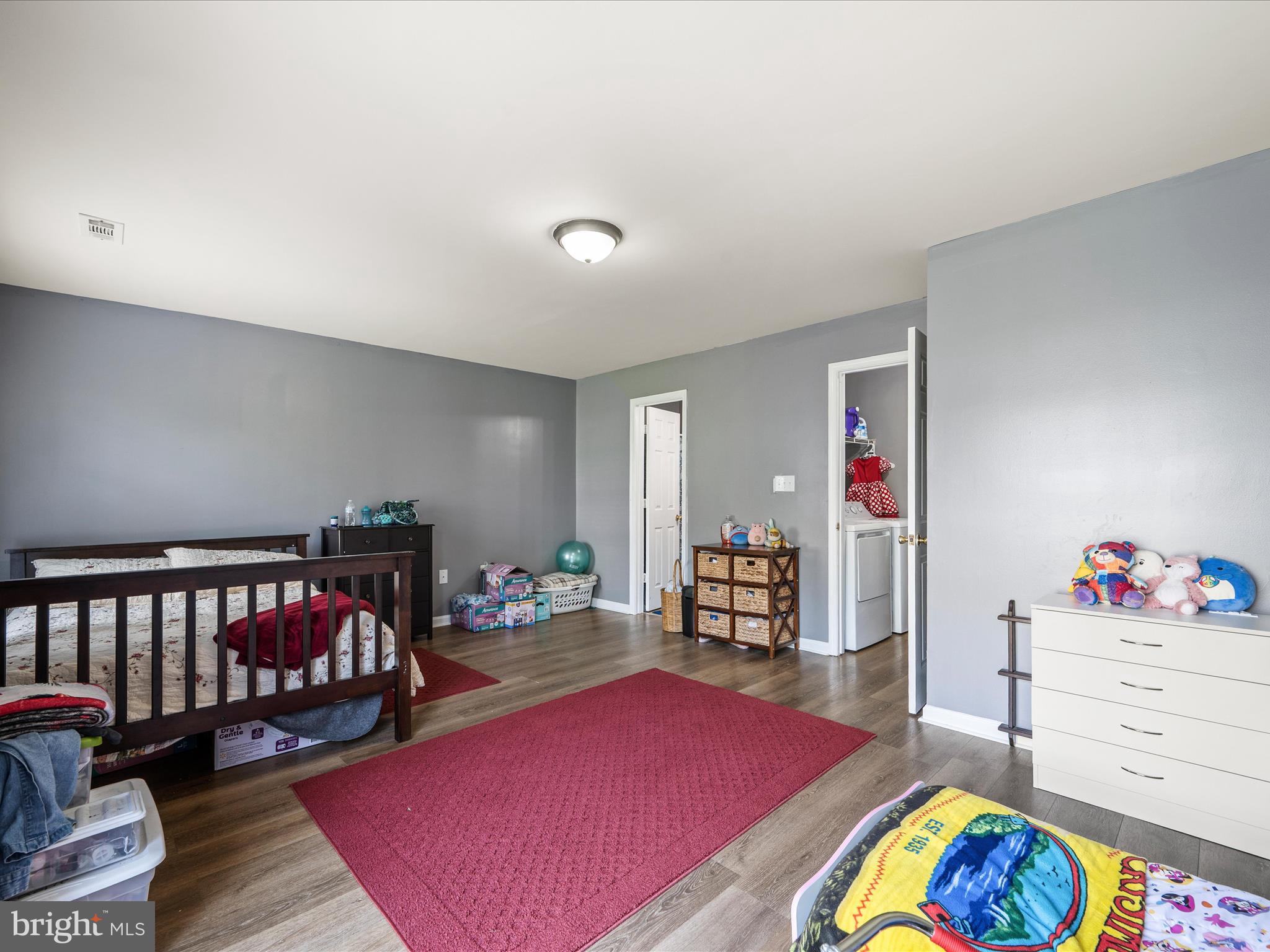 THE TOWNES OF INWOOD - Residential