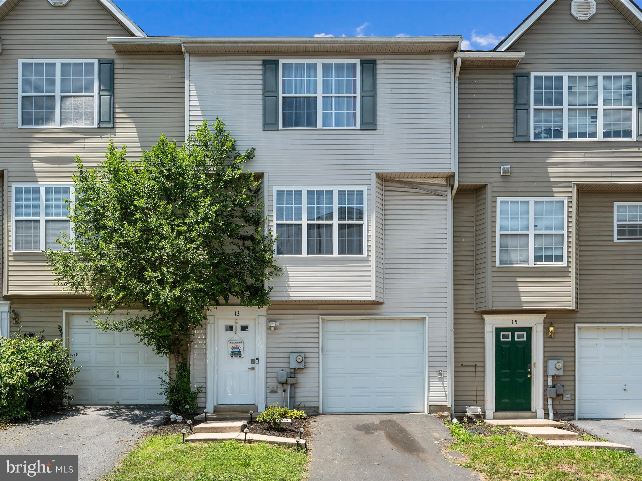 THE TOWNES OF INWOOD - Residential