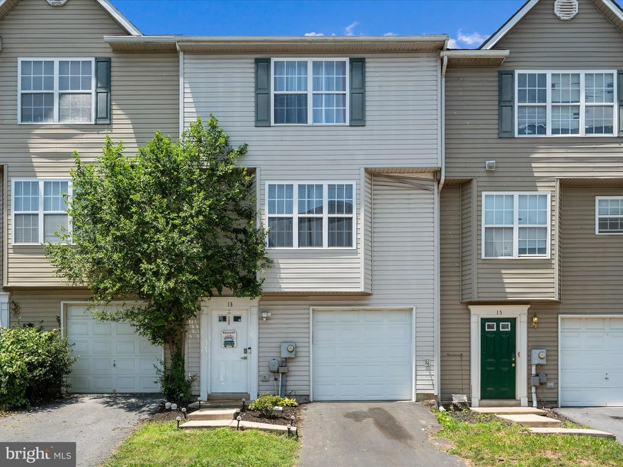 Discover comfort and convenience in this beautifully updated townhouse offering nearly 2,000 sq. ft. of living space for an exceptional value! With 4 generously sized bedrooms and 3.5 bathrooms, this home offers room to grow! The walkout lower level features a private fourth bedroom with an attached en-suite bathroom—ideal for guests, in-laws, or a home office. The main level boasts a stylish kitchen with stainless steel appliances, abundant cabinetry, and a huge pantry, making meal prep a breeze. Enjoy luxury vinyl flooring and fresh paint throughout, creating a move-in-ready space filled with modern charm. The spacious primary suite offers a true retreat, complete with a soaking tub, separate shower, and large walk in closet. Step outside to a fully fenced backyard—perfect for entertaining, pets, or quiet relaxation. Conveniently located near I-81 for easy commuting, this home combines location, space, and value.