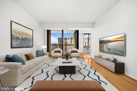 4500 S FOUR MILE RUN DRIVE S 910 ARLINGTON VA 22204