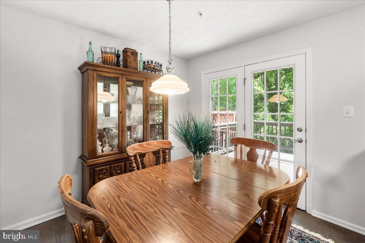 MAGRUDER VALLEY VILLAGE - Residential