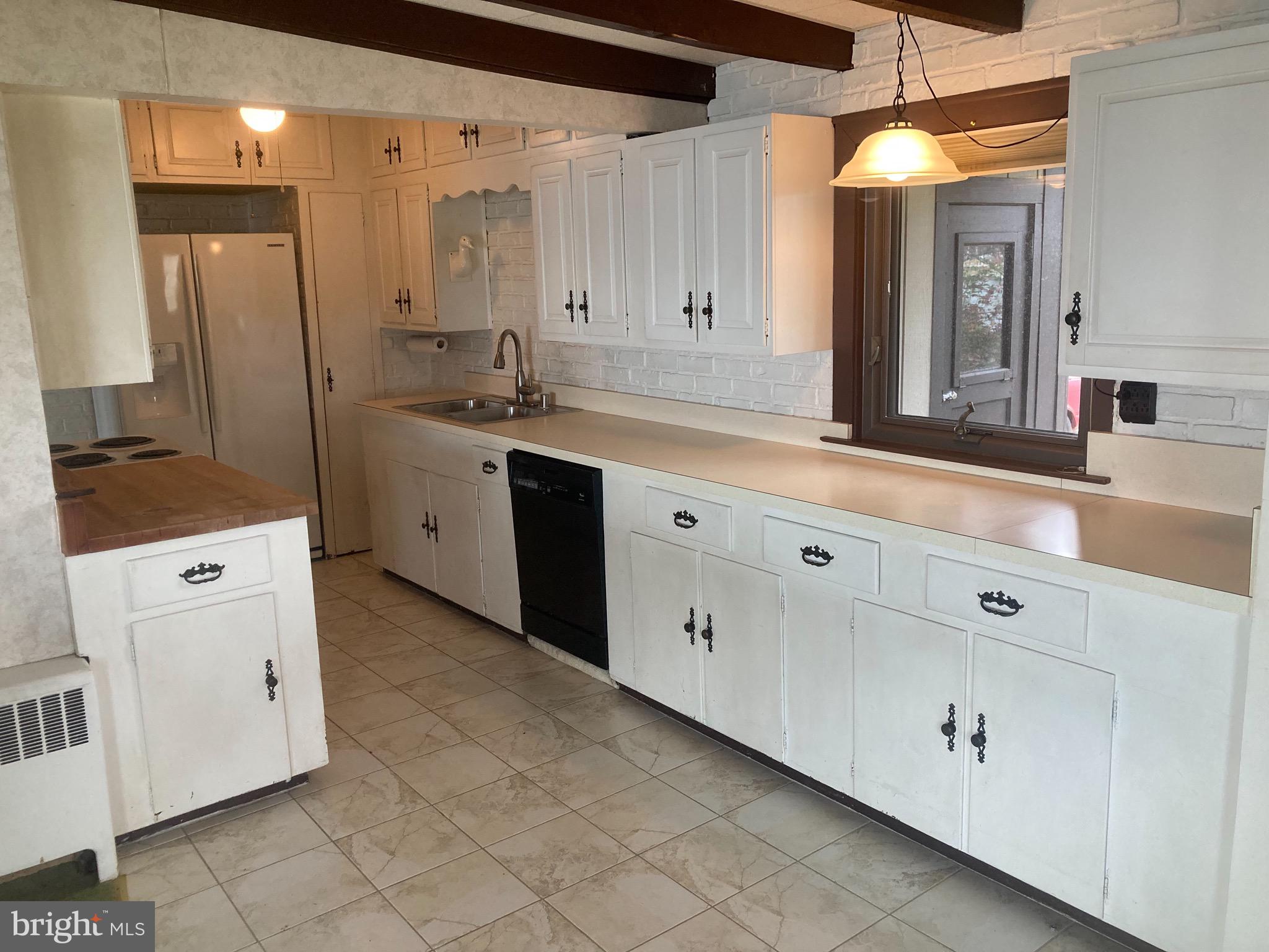 SHOREHAM BEACH - Residential