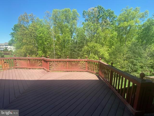 LOUDOUN PARKWAY CENTER - Residential Lease