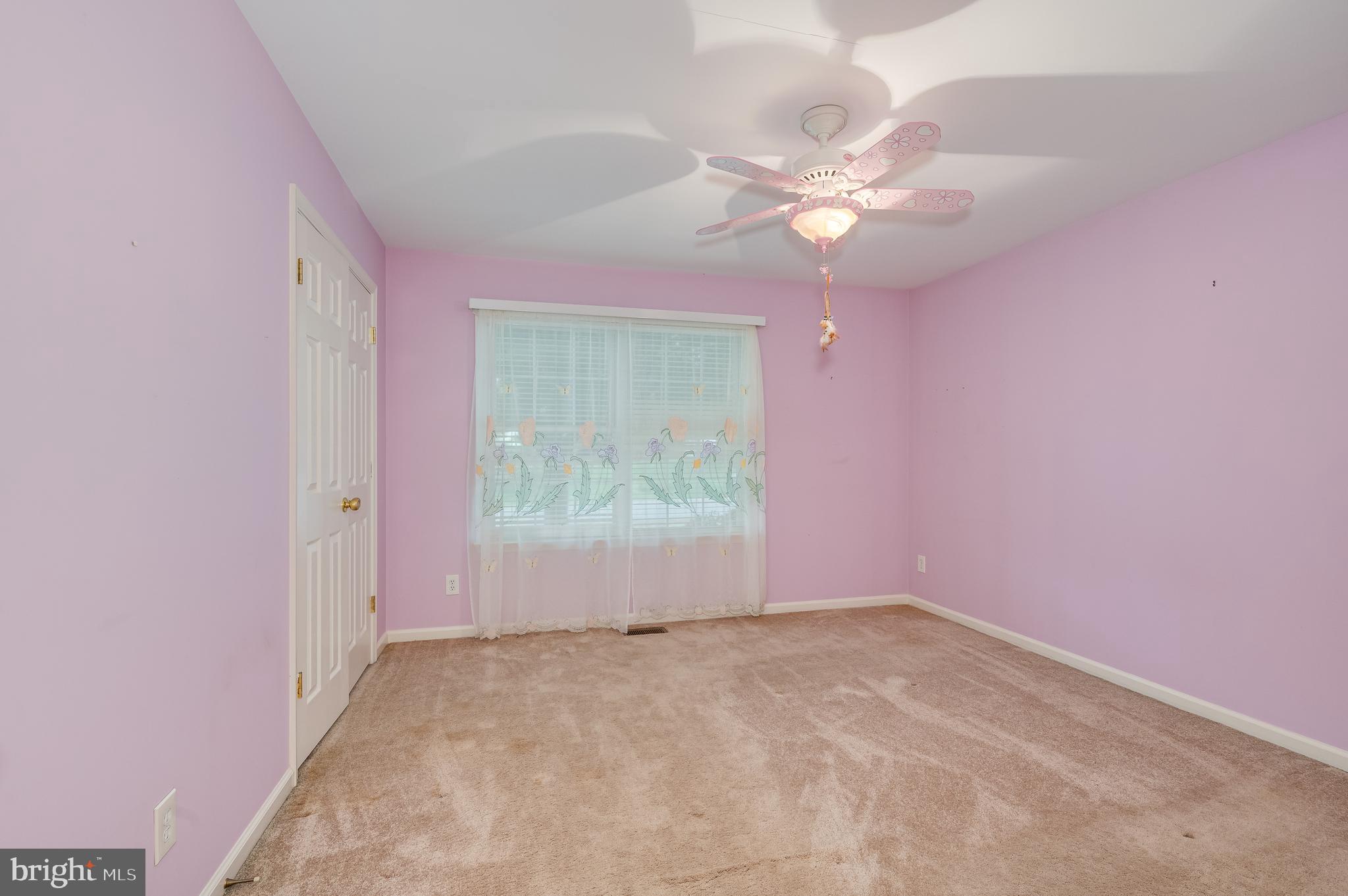 FORT HILL FARMS - Residential