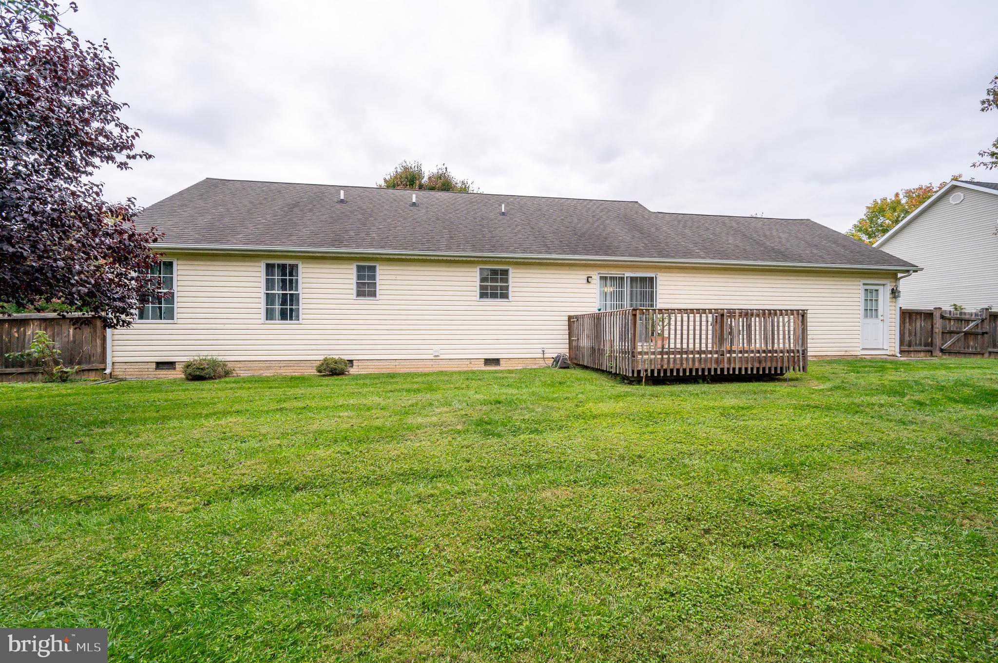 FORT HILL FARMS - Residential