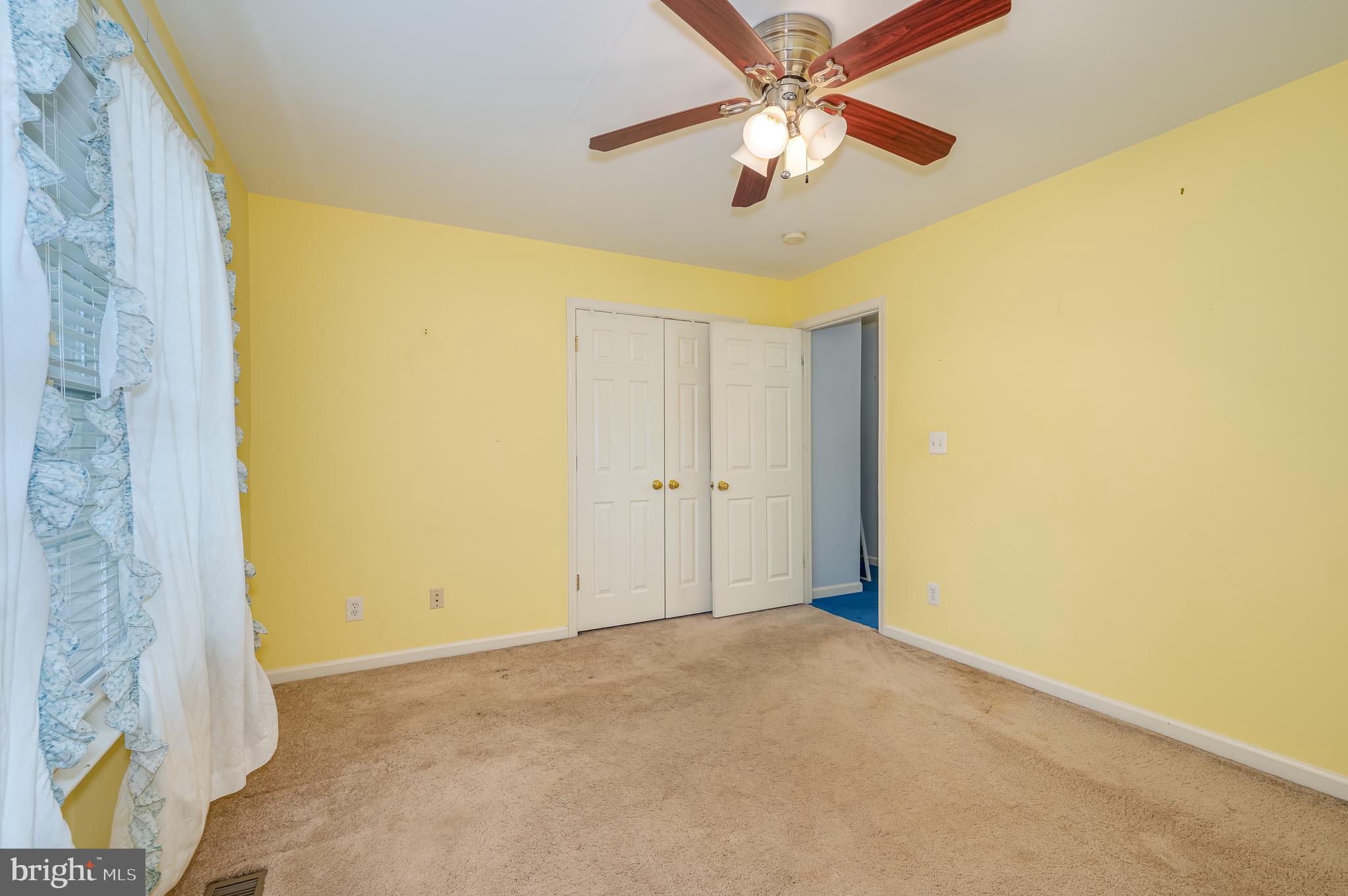 FORT HILL FARMS - Residential