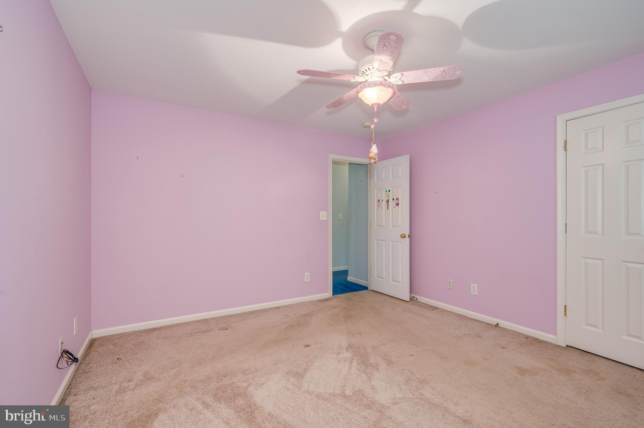 FORT HILL FARMS - Residential