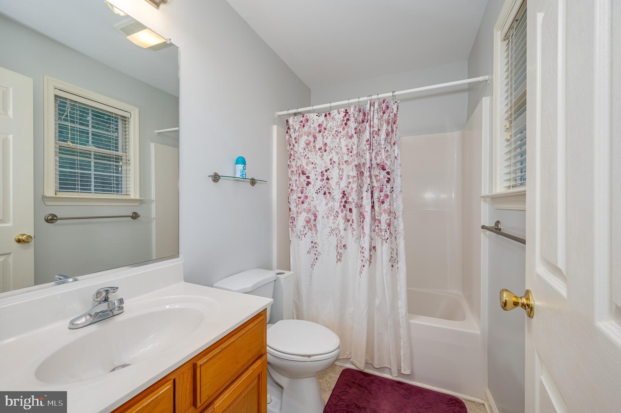 FORT HILL FARMS - Residential