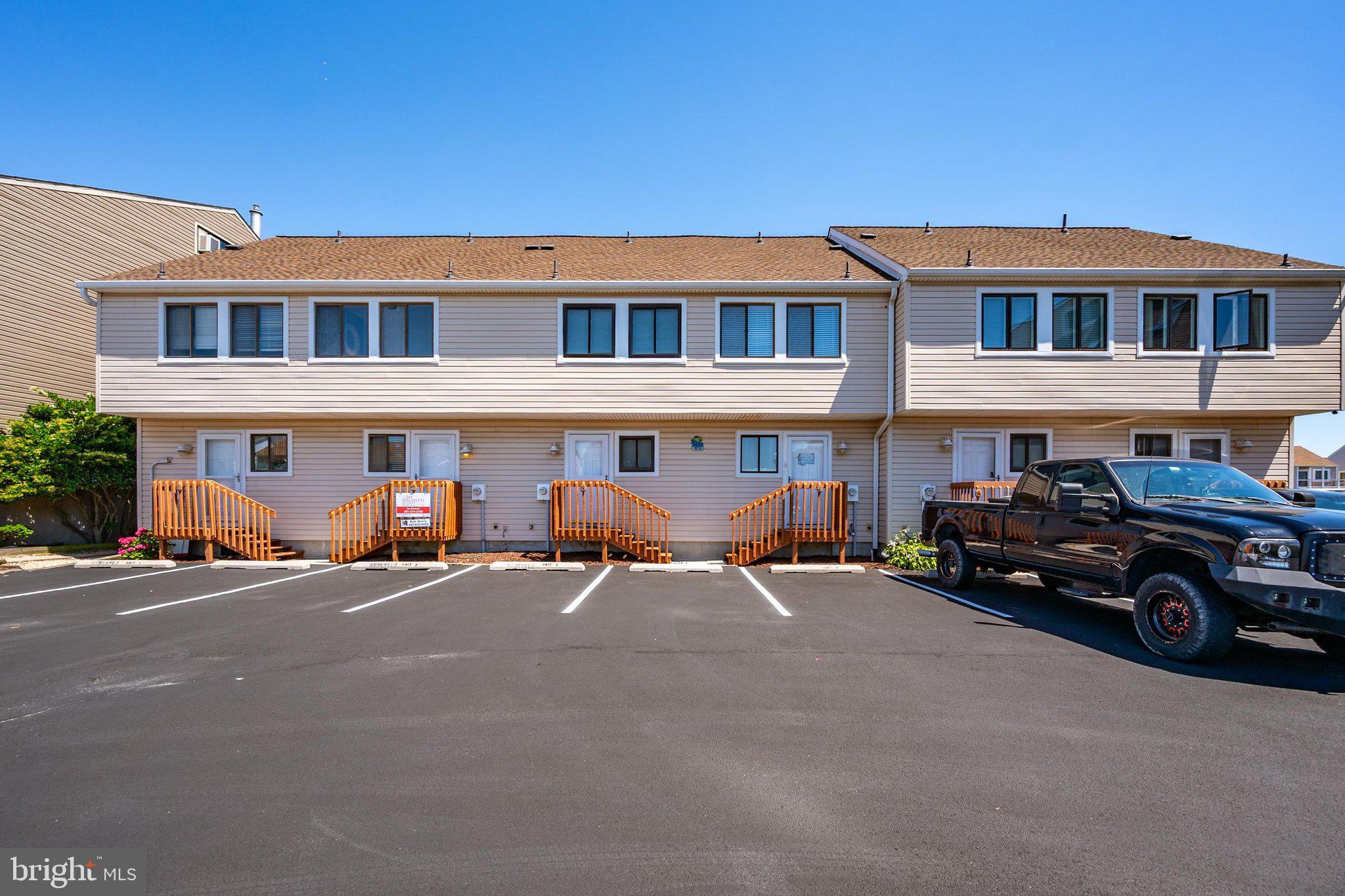 604 BAYSHORE COURT 2