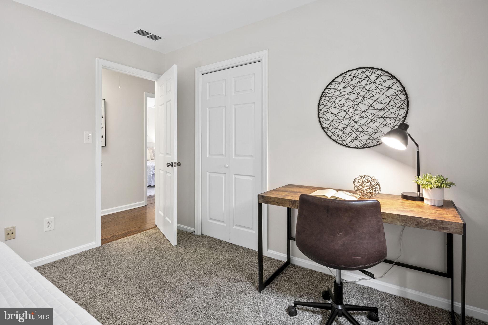 KENWOOD FOREST - Residential