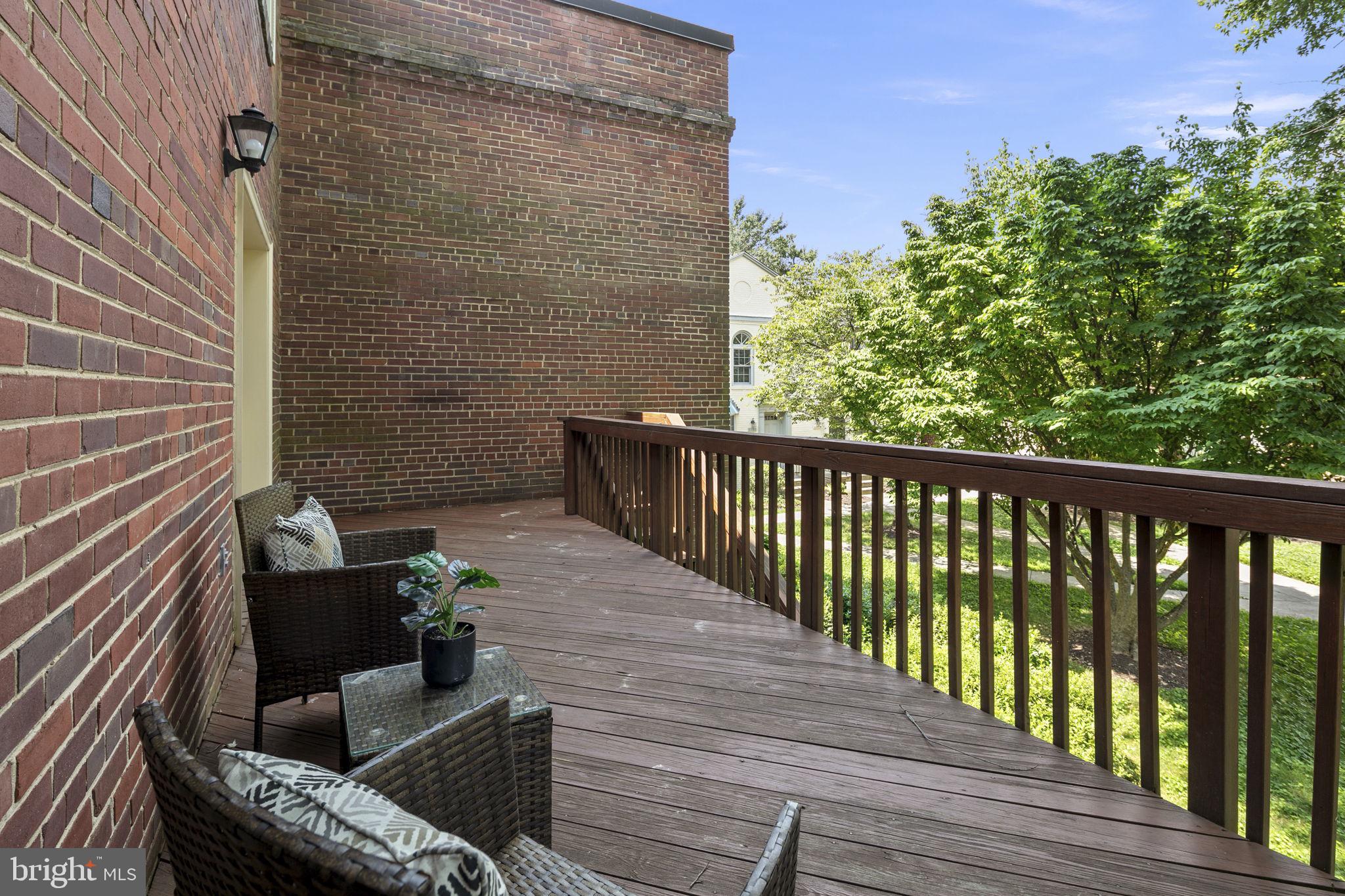 KENWOOD FOREST - Residential