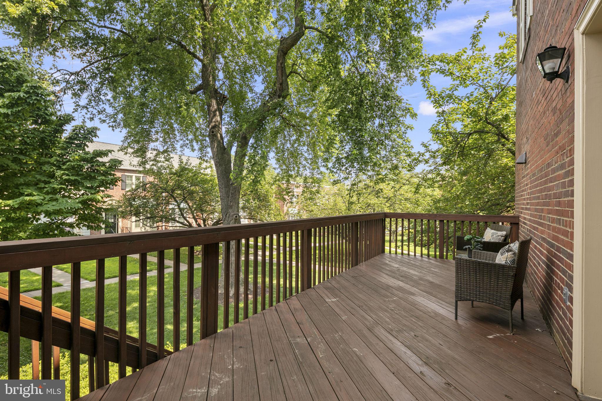 KENWOOD FOREST - Residential