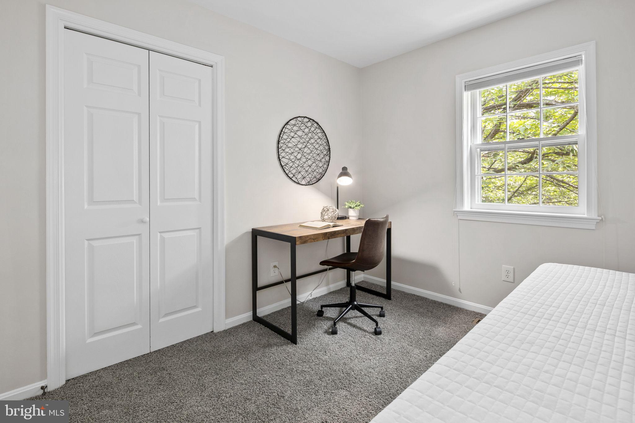 KENWOOD FOREST - Residential