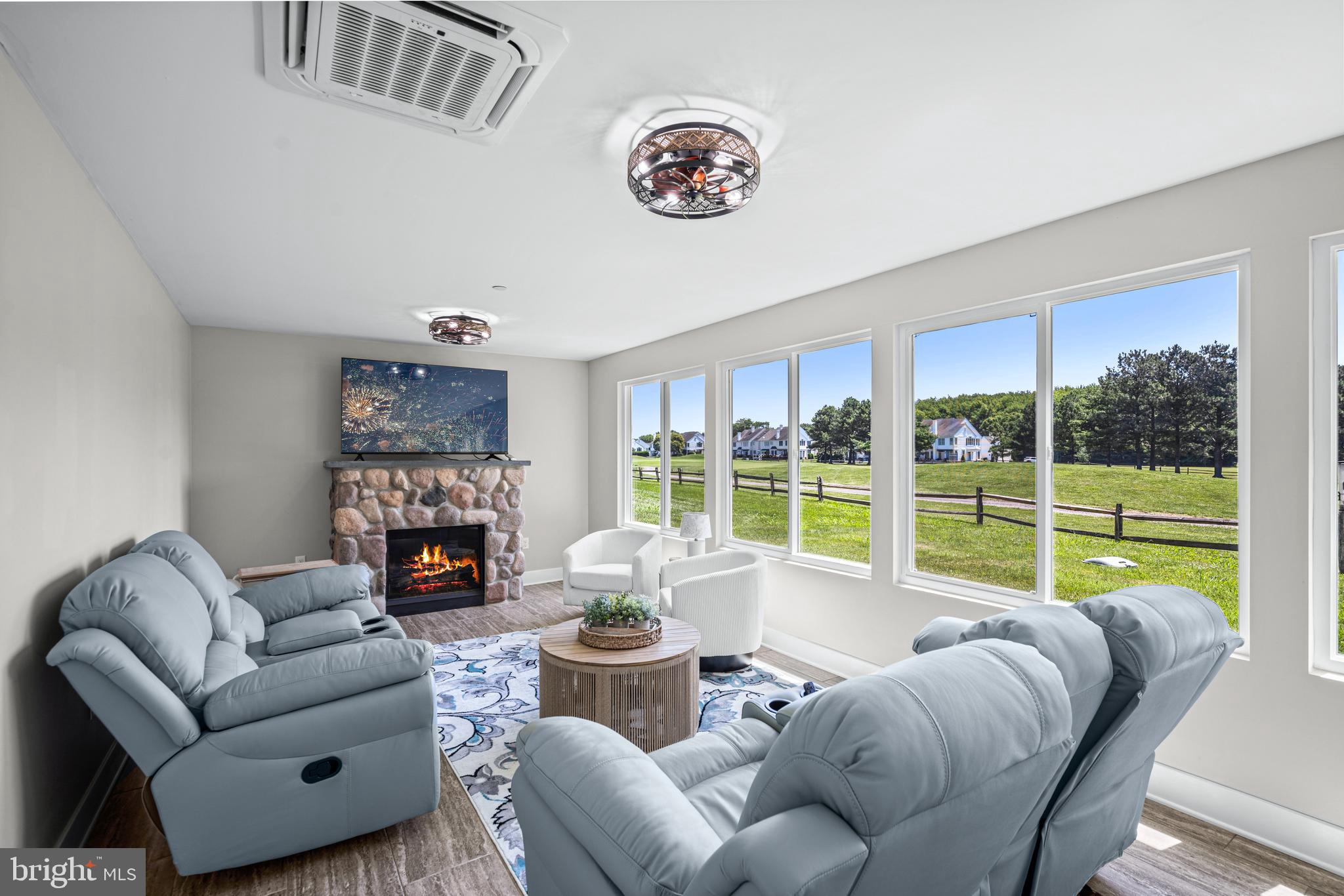 QUEENSTOWN HARBOR - Residential