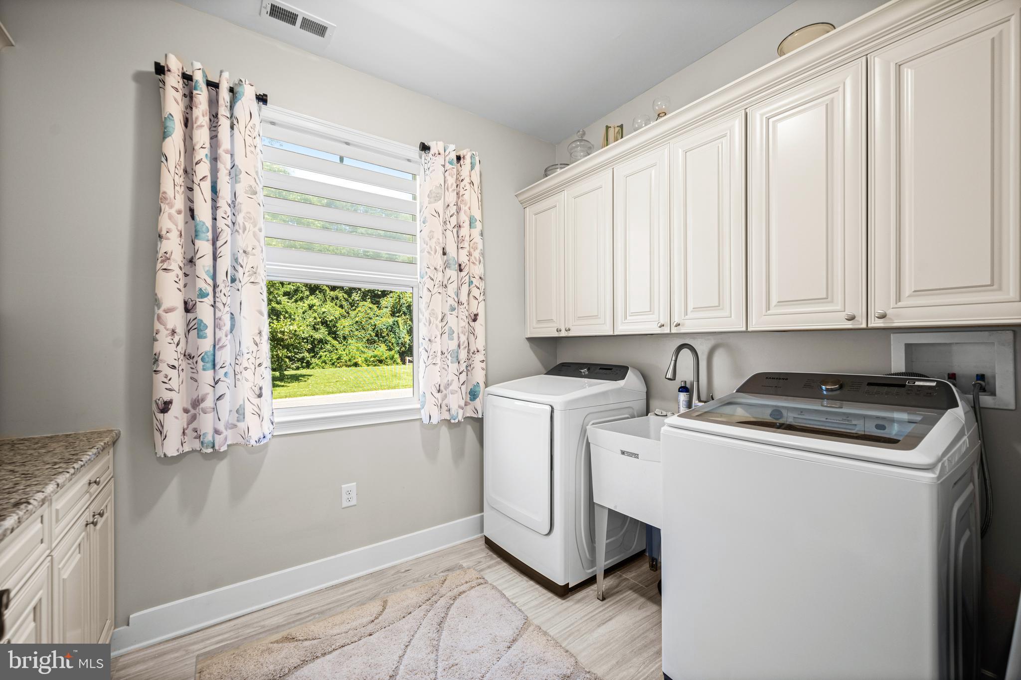 QUEENSTOWN HARBOR - Residential