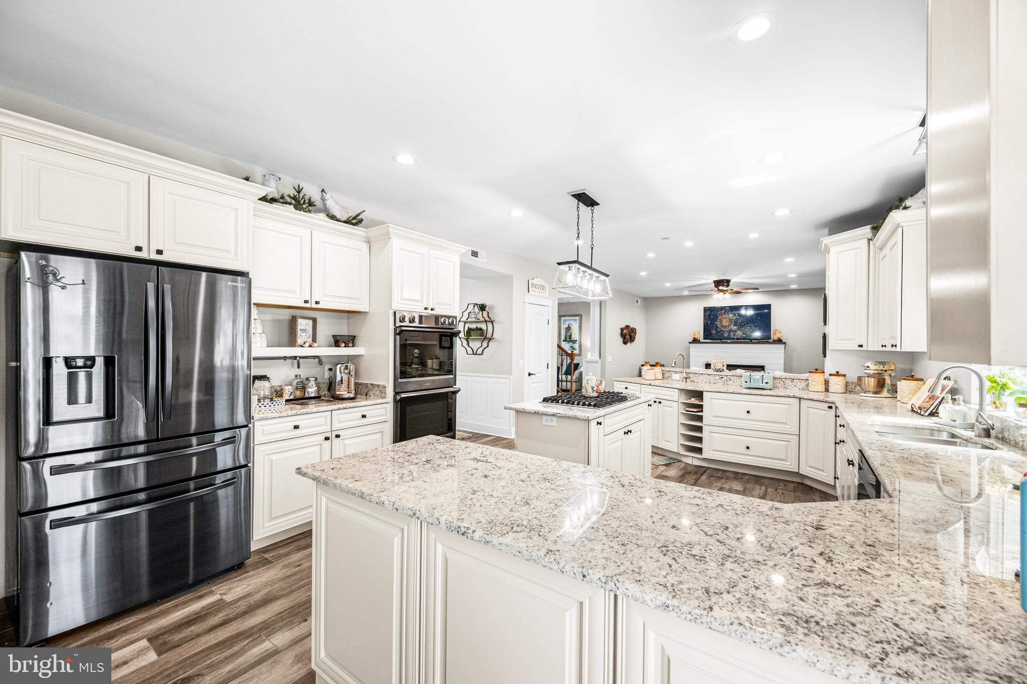 QUEENSTOWN HARBOR - Residential