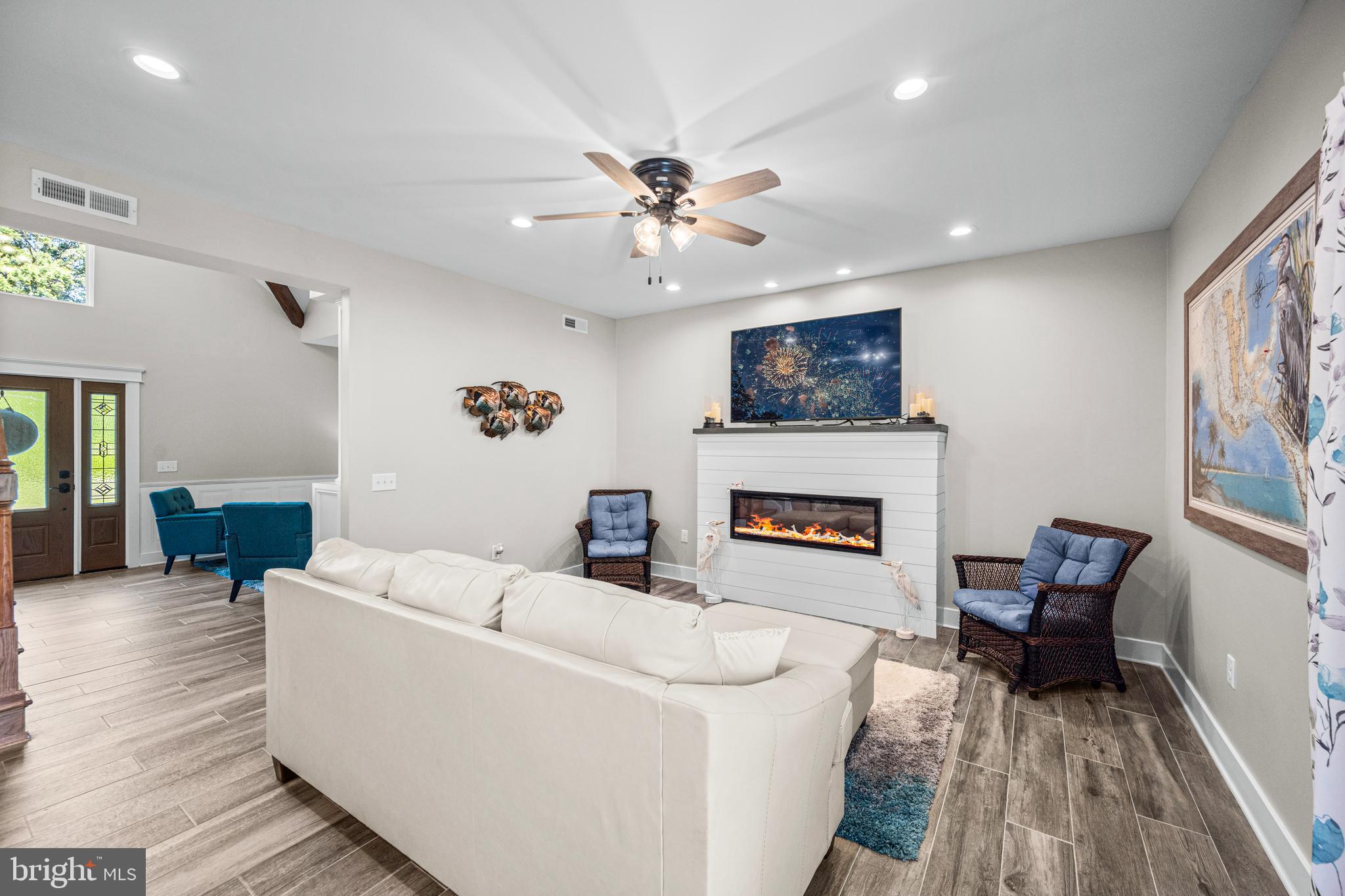 QUEENSTOWN HARBOR - Residential