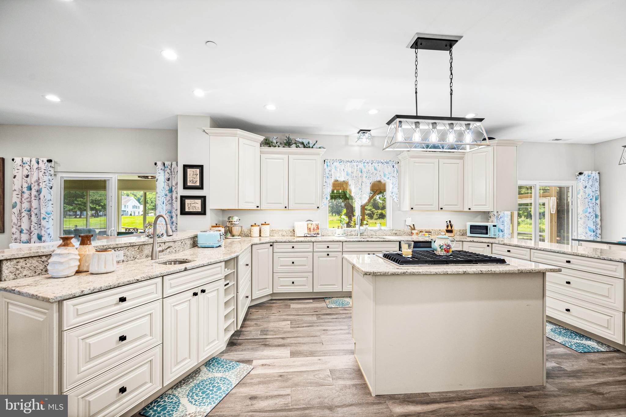 QUEENSTOWN HARBOR - Residential