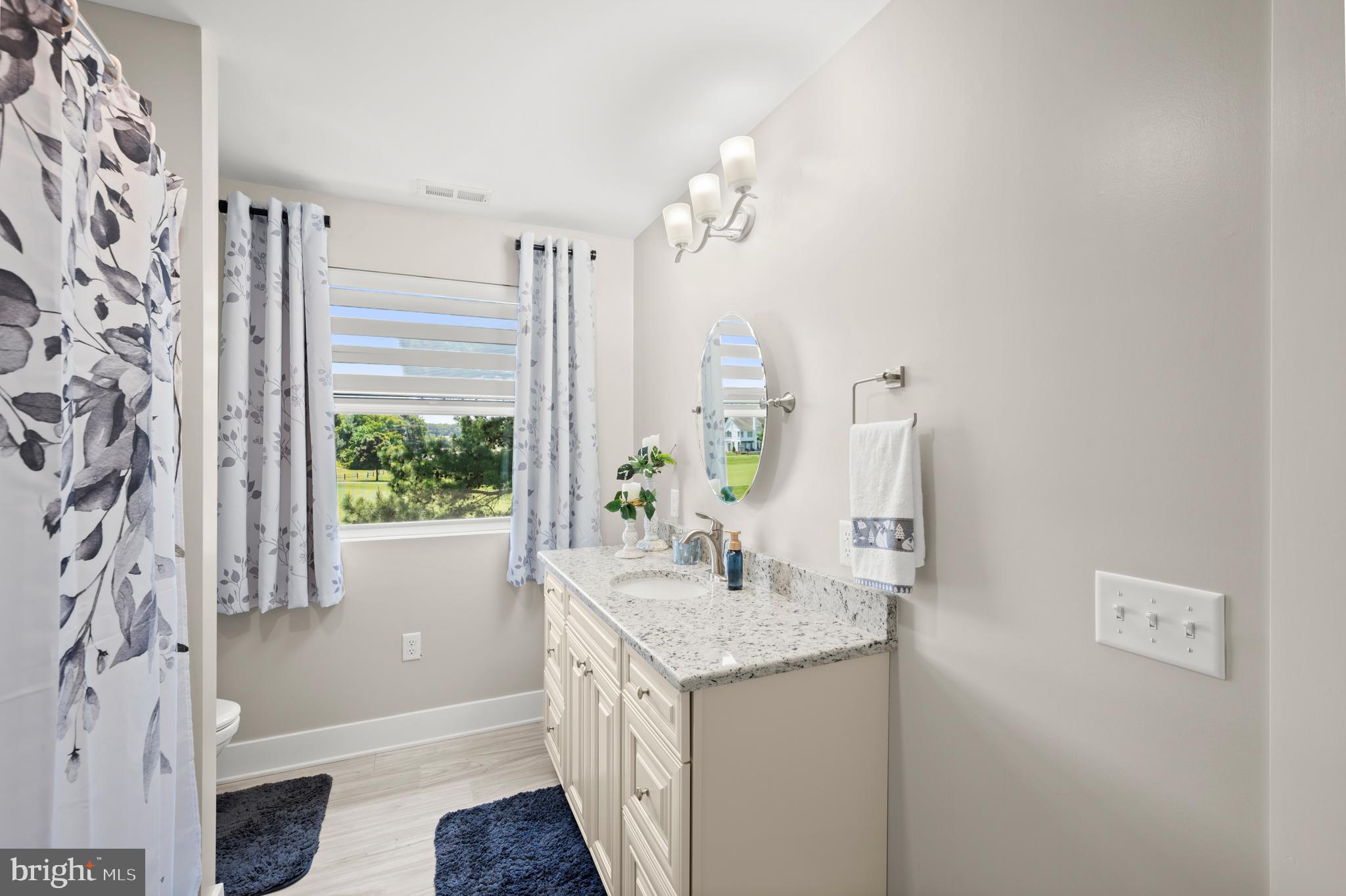 QUEENSTOWN HARBOR - Residential