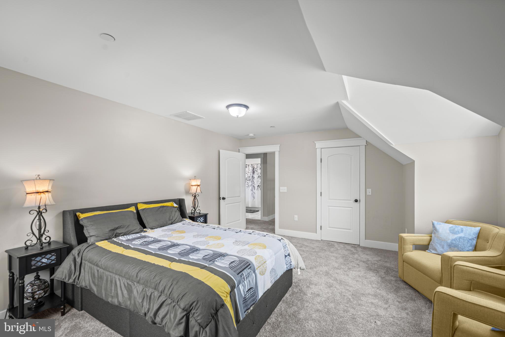 QUEENSTOWN HARBOR - Residential