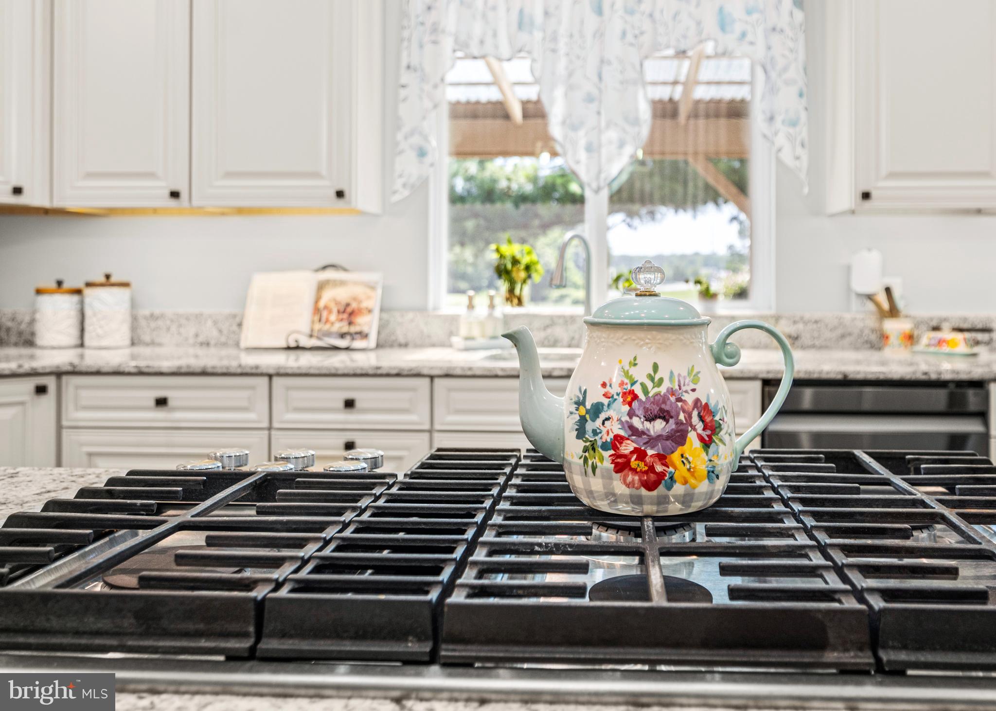 QUEENSTOWN HARBOR - Residential