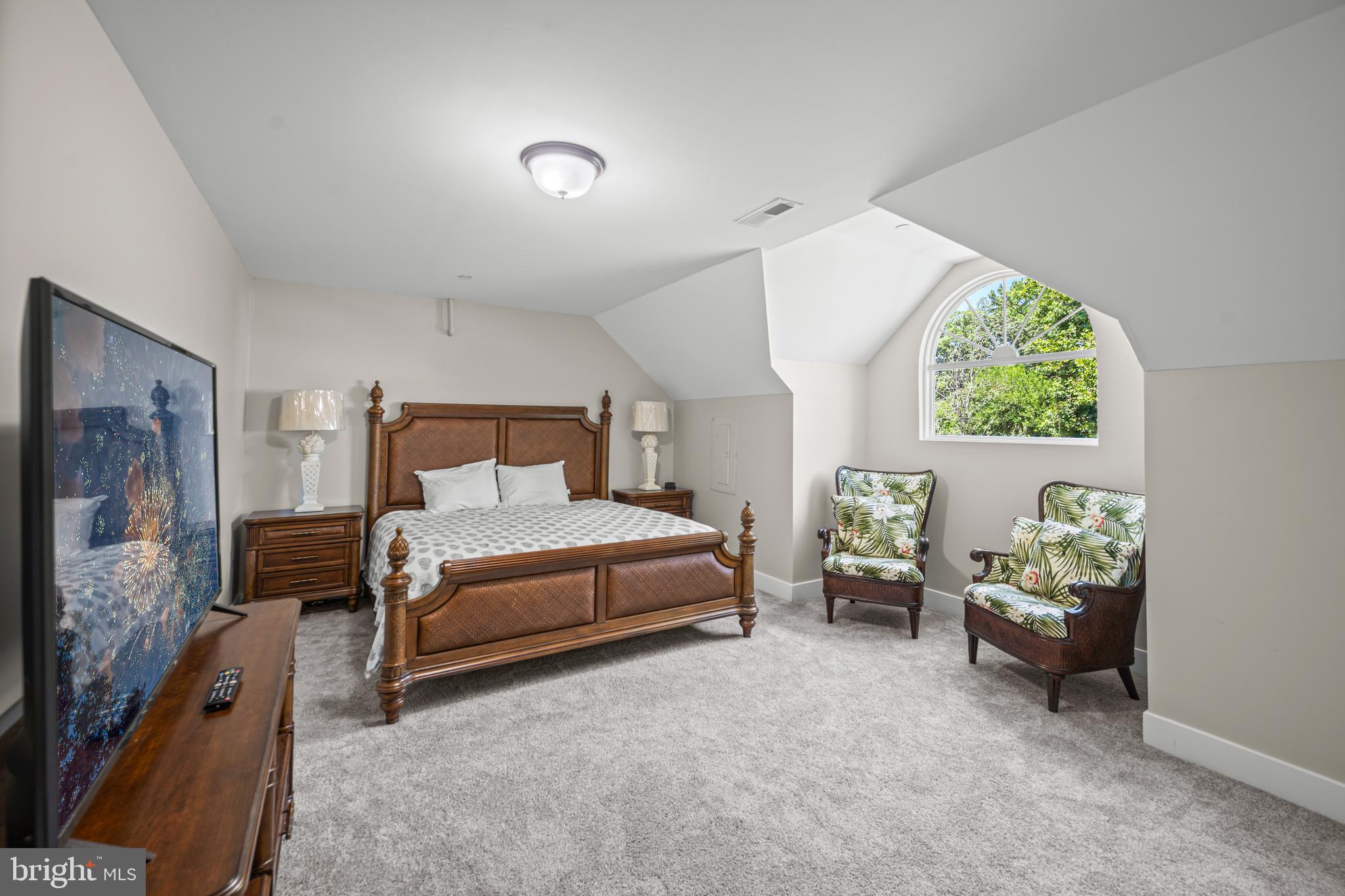 QUEENSTOWN HARBOR - Residential