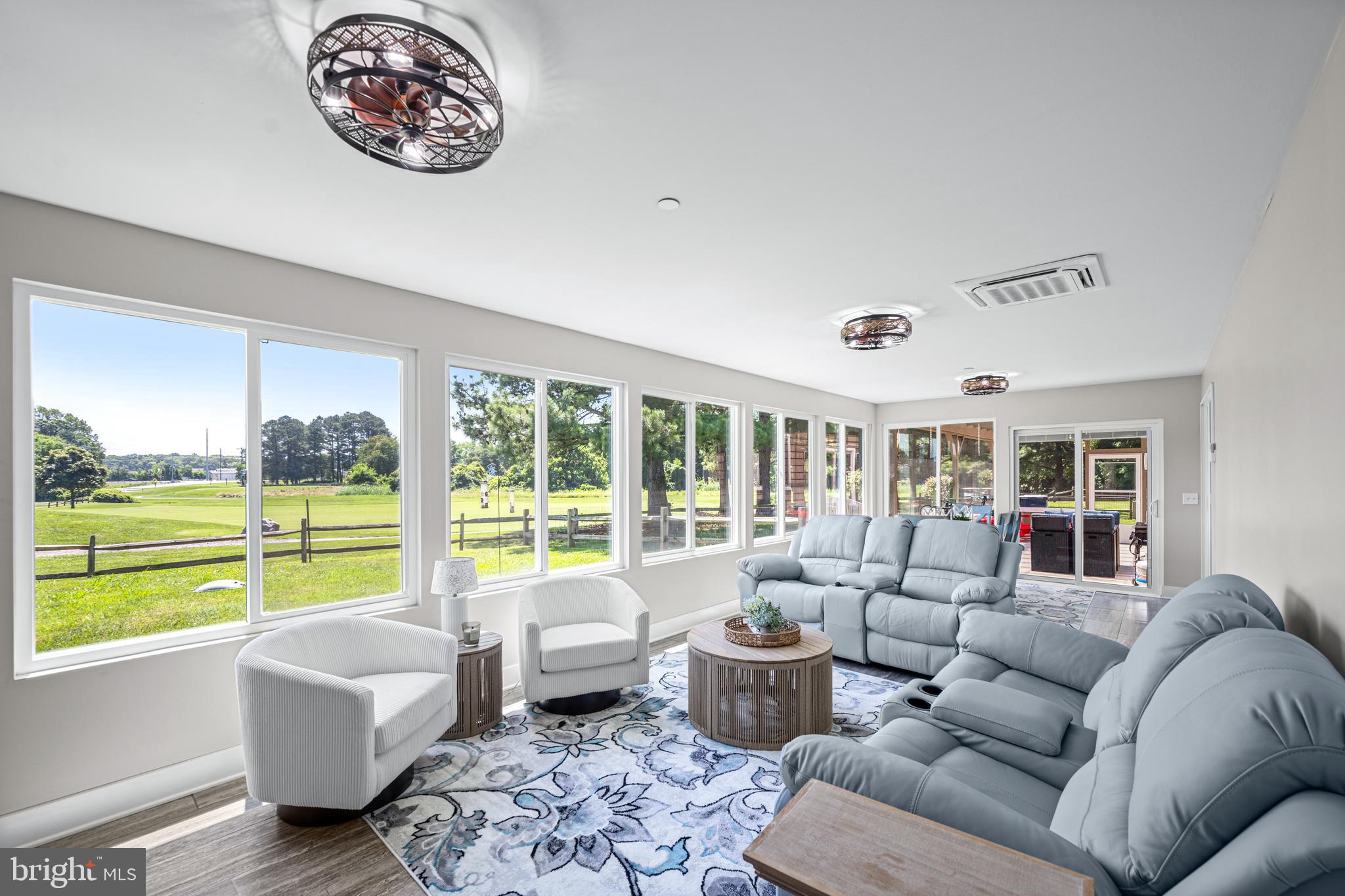 QUEENSTOWN HARBOR - Residential