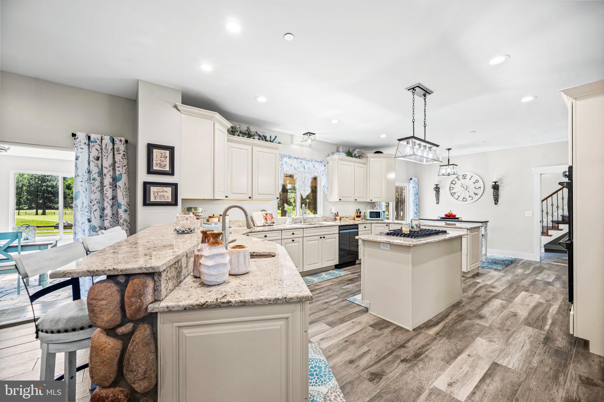 QUEENSTOWN HARBOR - Residential