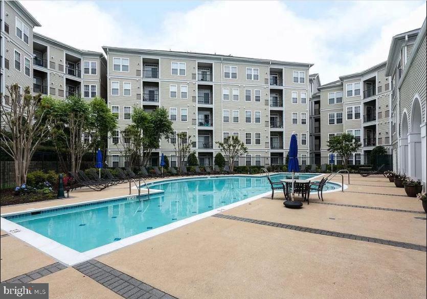 SOUTH ARLINGTON - Residential Lease