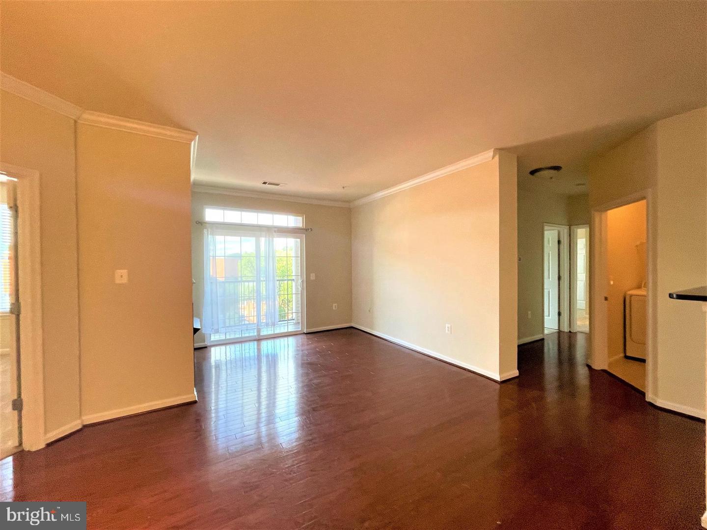 SOUTH ARLINGTON - Residential Lease