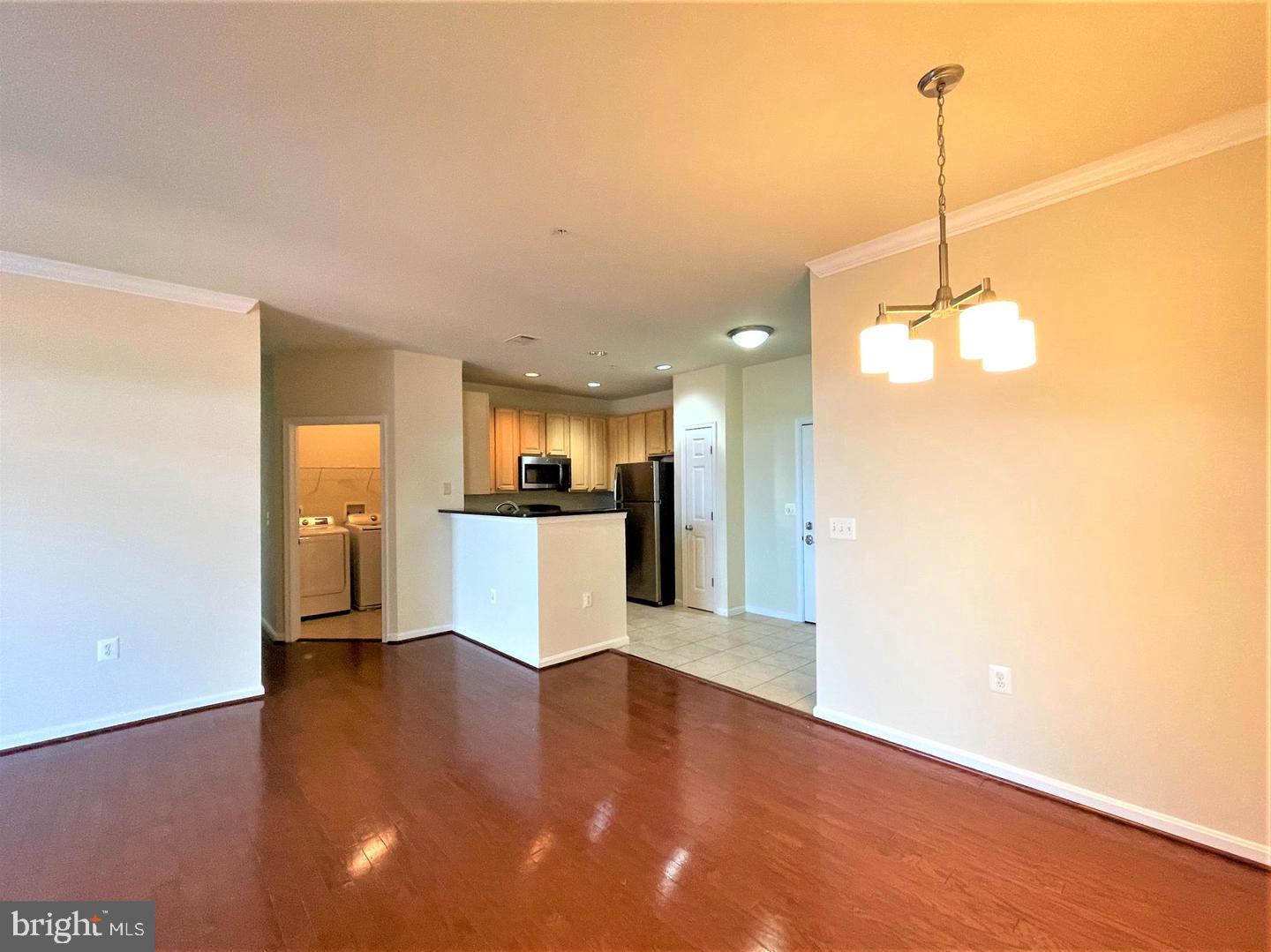 SOUTH ARLINGTON - Residential Lease
