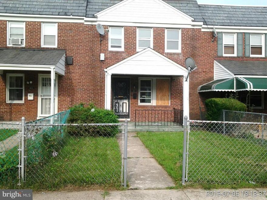 Wonderful chance to own this value priced townhome with lots of natural light.  Enjoy nice room sizes, carpeted floors and ample rear yard space. Use the unfinished basement as added storage or finish for more living space.  Conveniently located to major interstates, parks, and more.