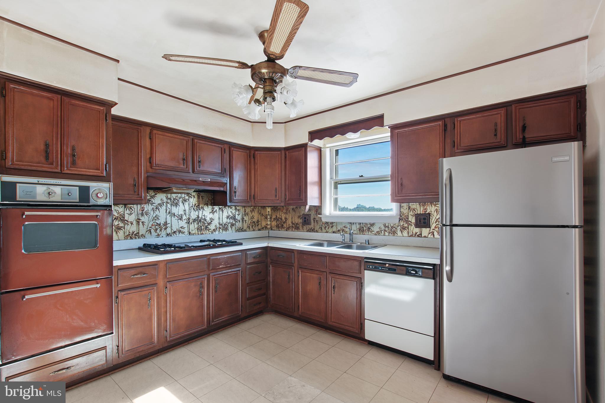 VALLEY VIEW - Residential