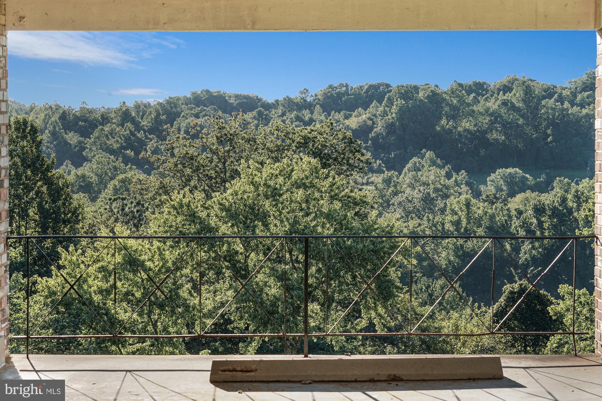 VALLEY VIEW - Residential