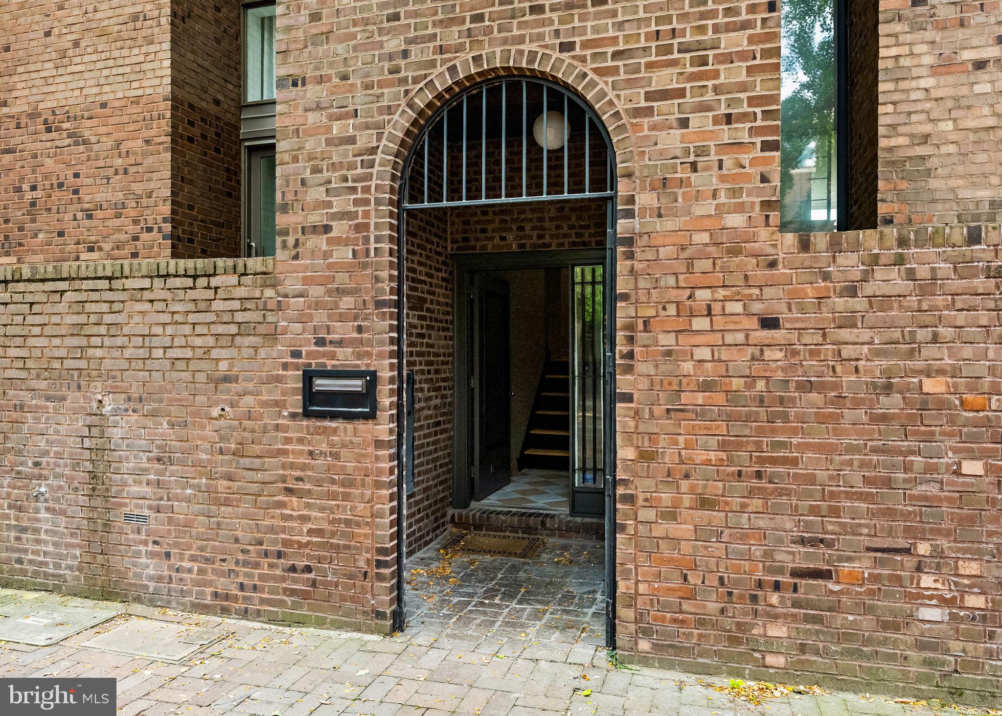 SOCIETY HILL - Residential