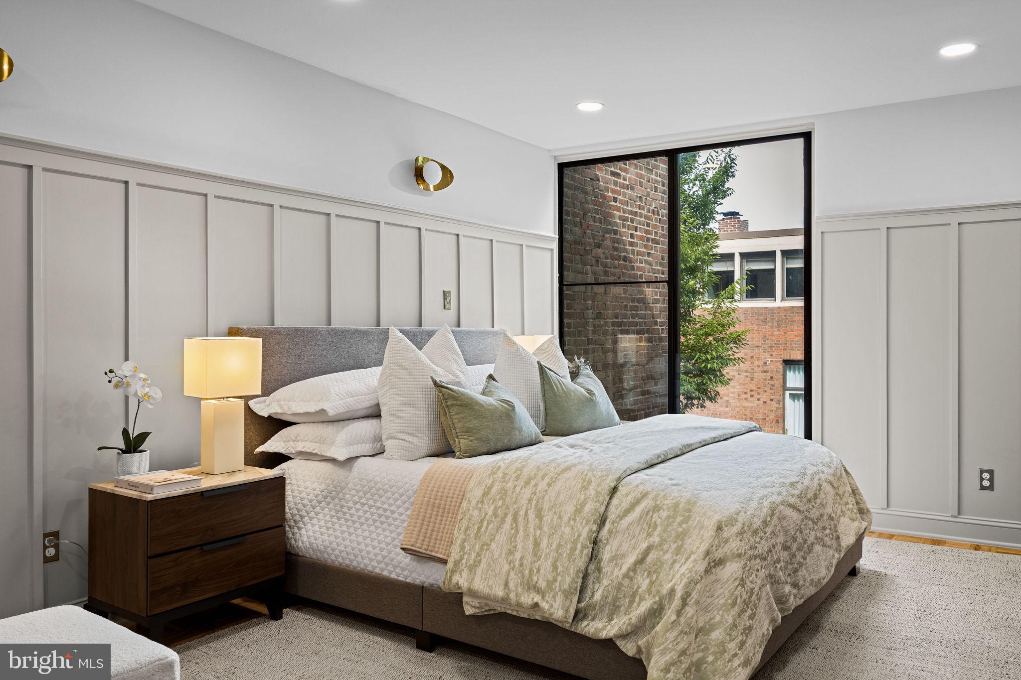 SOCIETY HILL - Residential