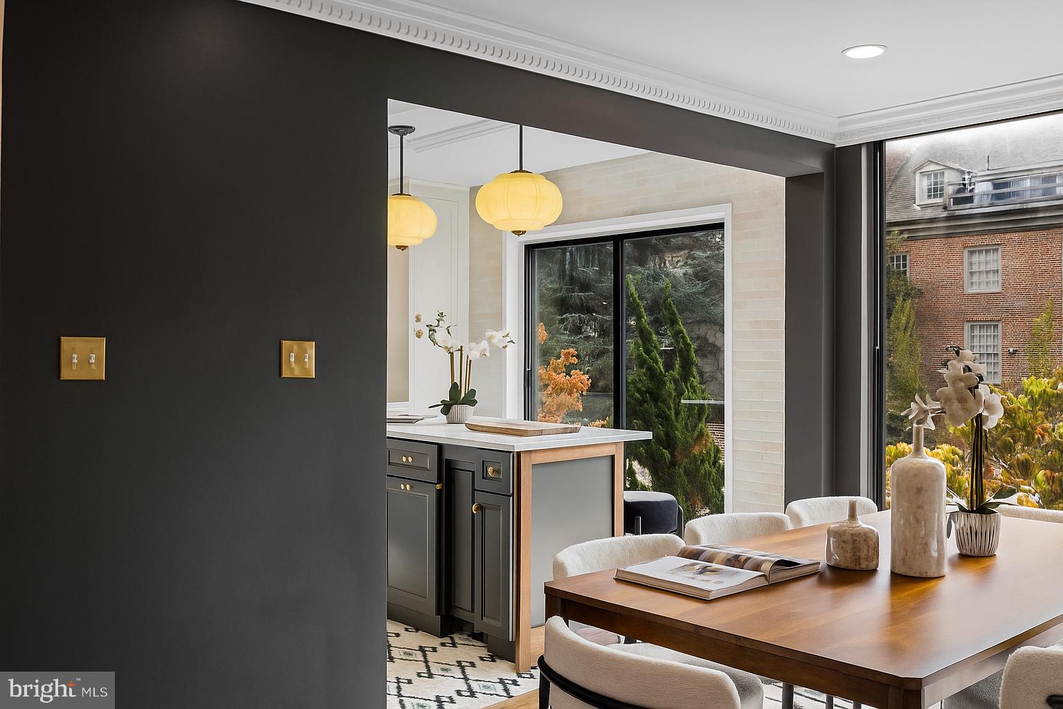 SOCIETY HILL - Residential