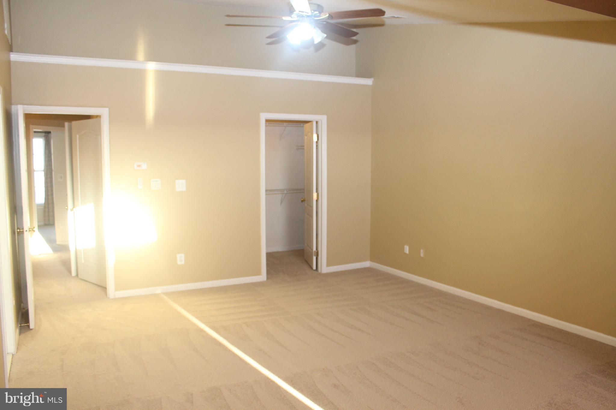 LOUDOUN VALLEY ESTATES - Residential Lease