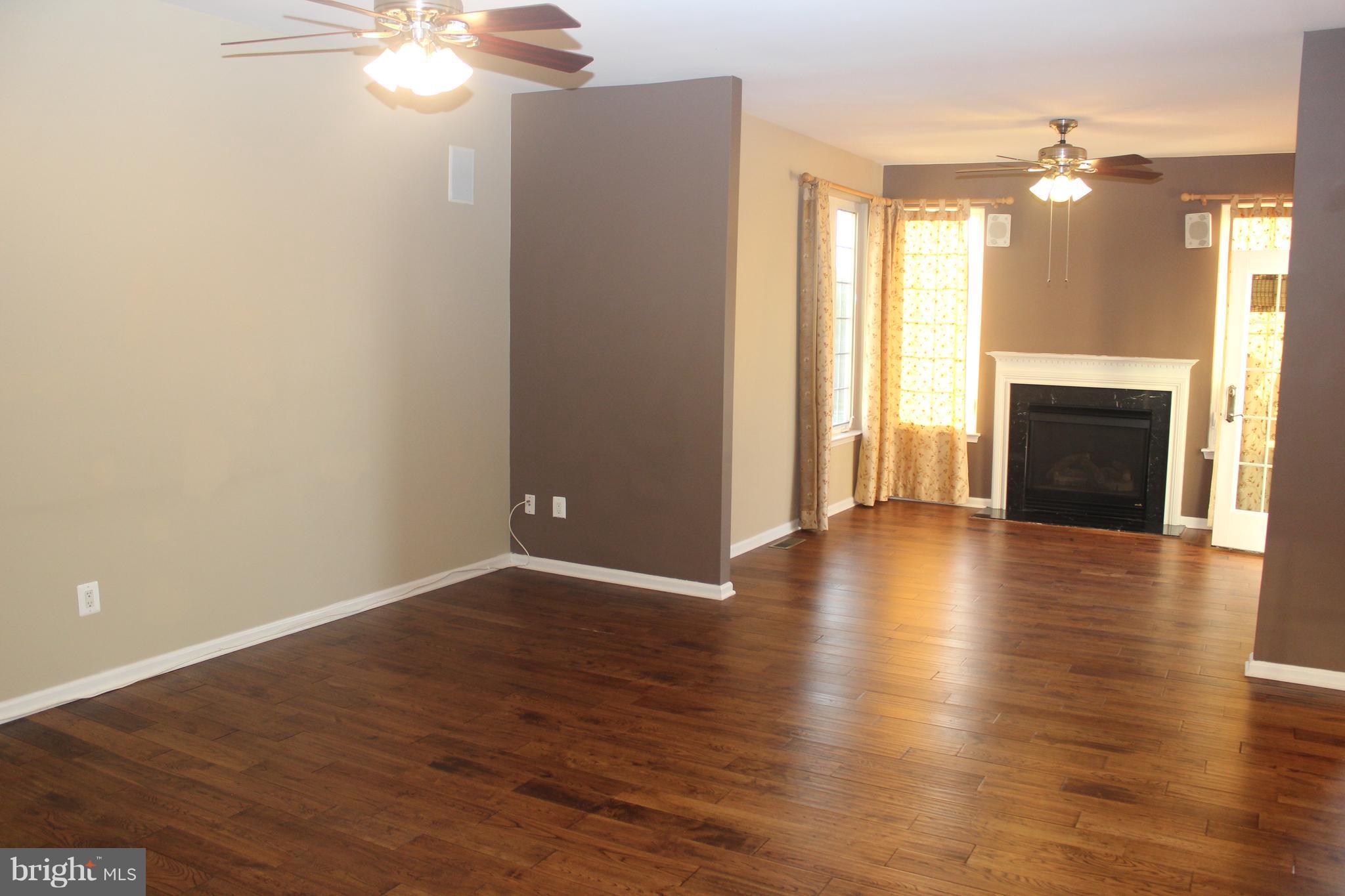 LOUDOUN VALLEY ESTATES - Residential Lease