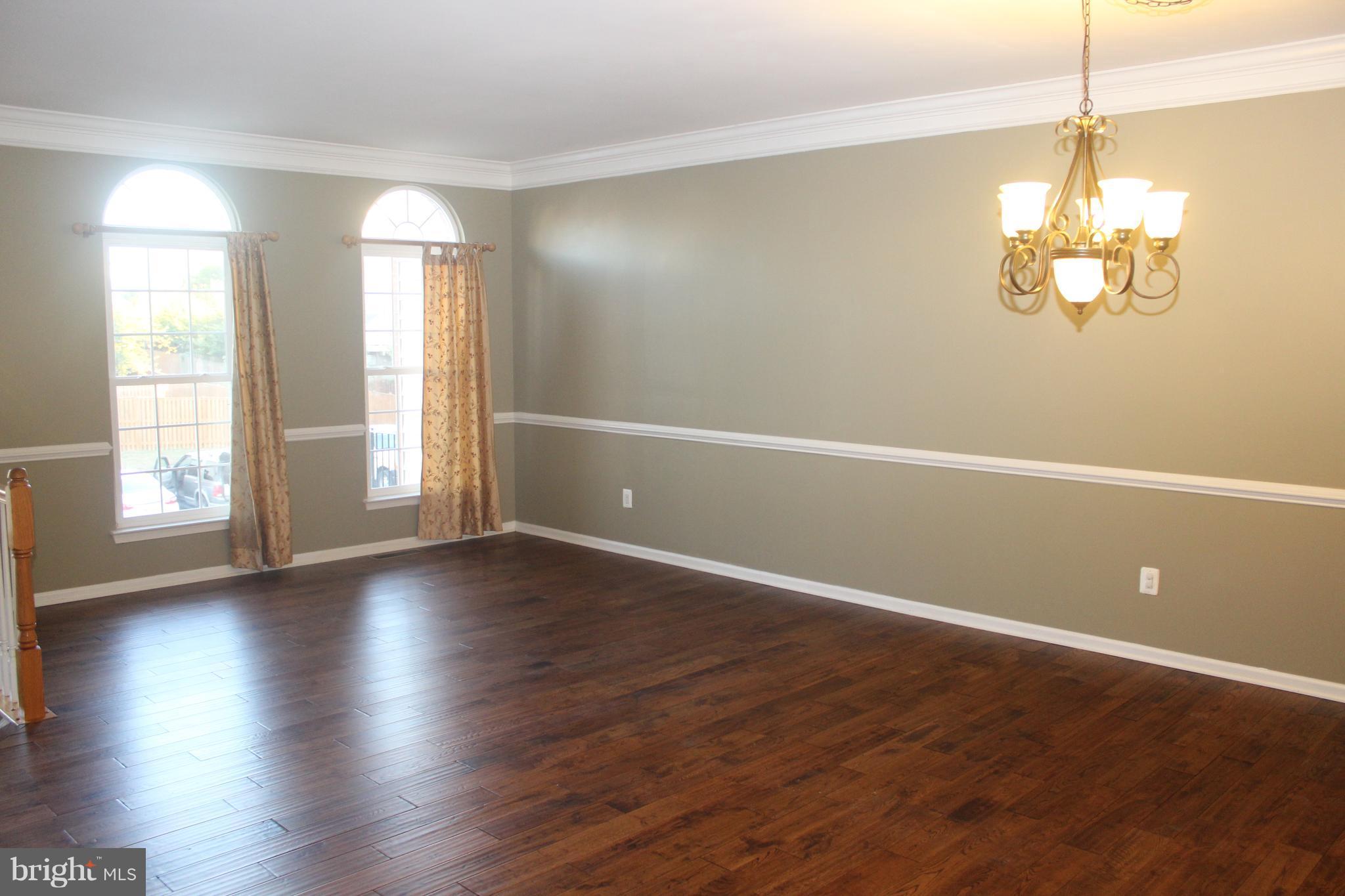 LOUDOUN VALLEY ESTATES - Residential Lease