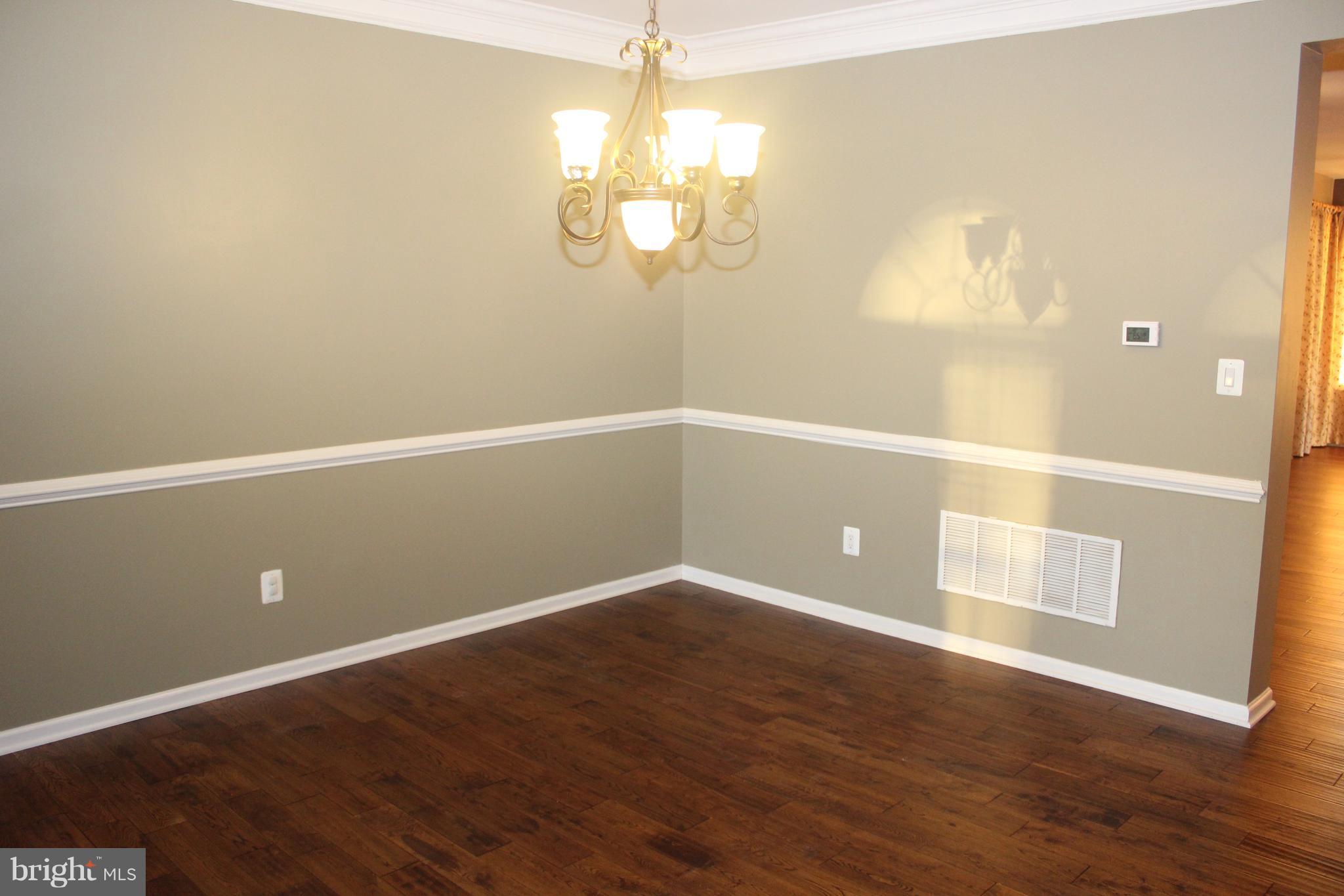 LOUDOUN VALLEY ESTATES - Residential Lease