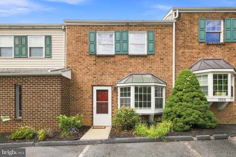 Townhouse For Sale - 1322 Blue Jay Drive<br/> LANCASTER, PA 17601