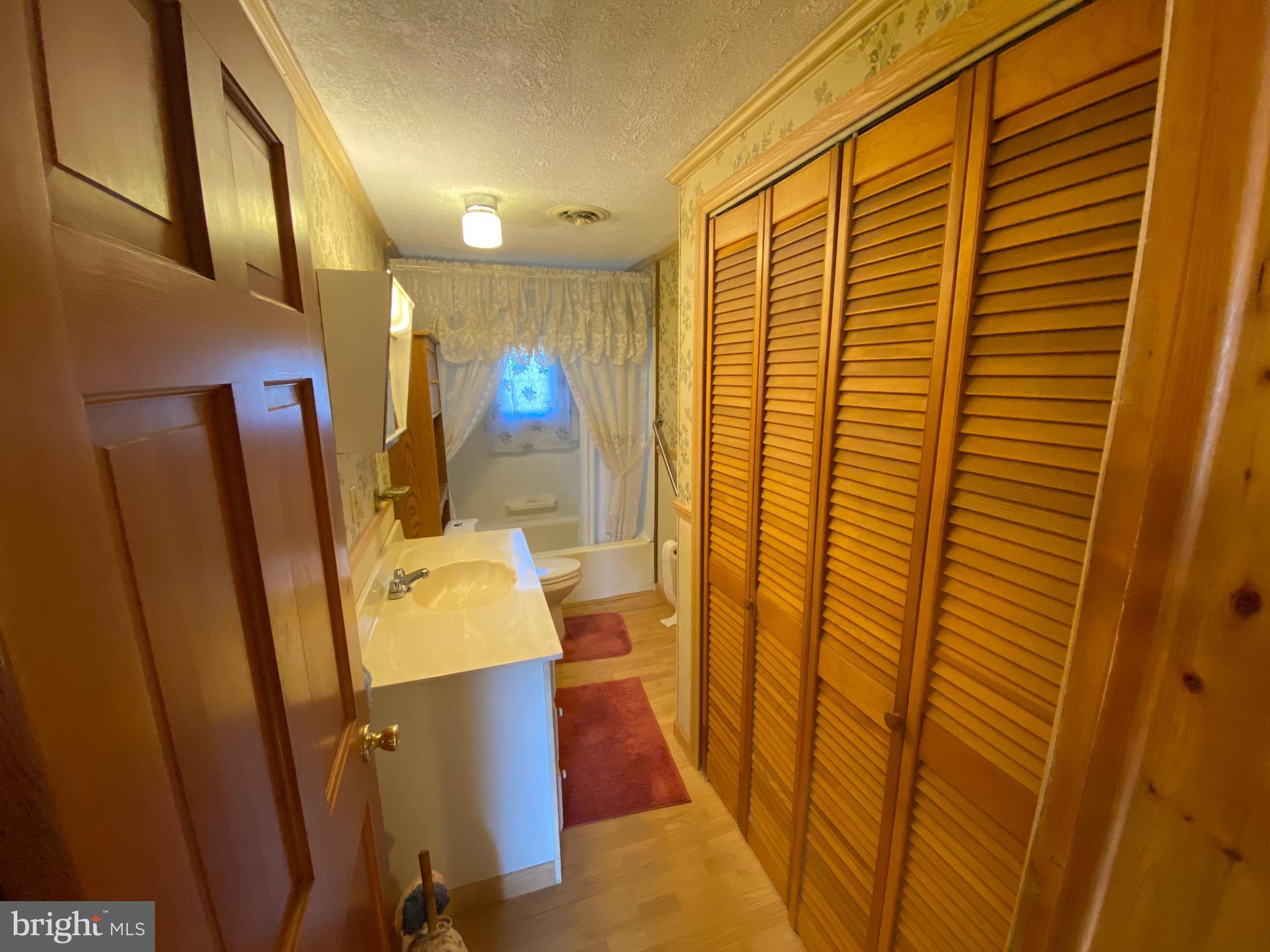 EBB TIDE BEACH - Residential Lease