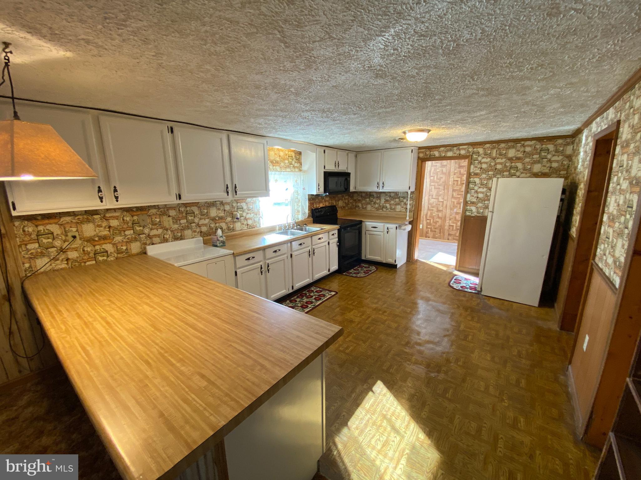 EBB TIDE BEACH - Residential Lease