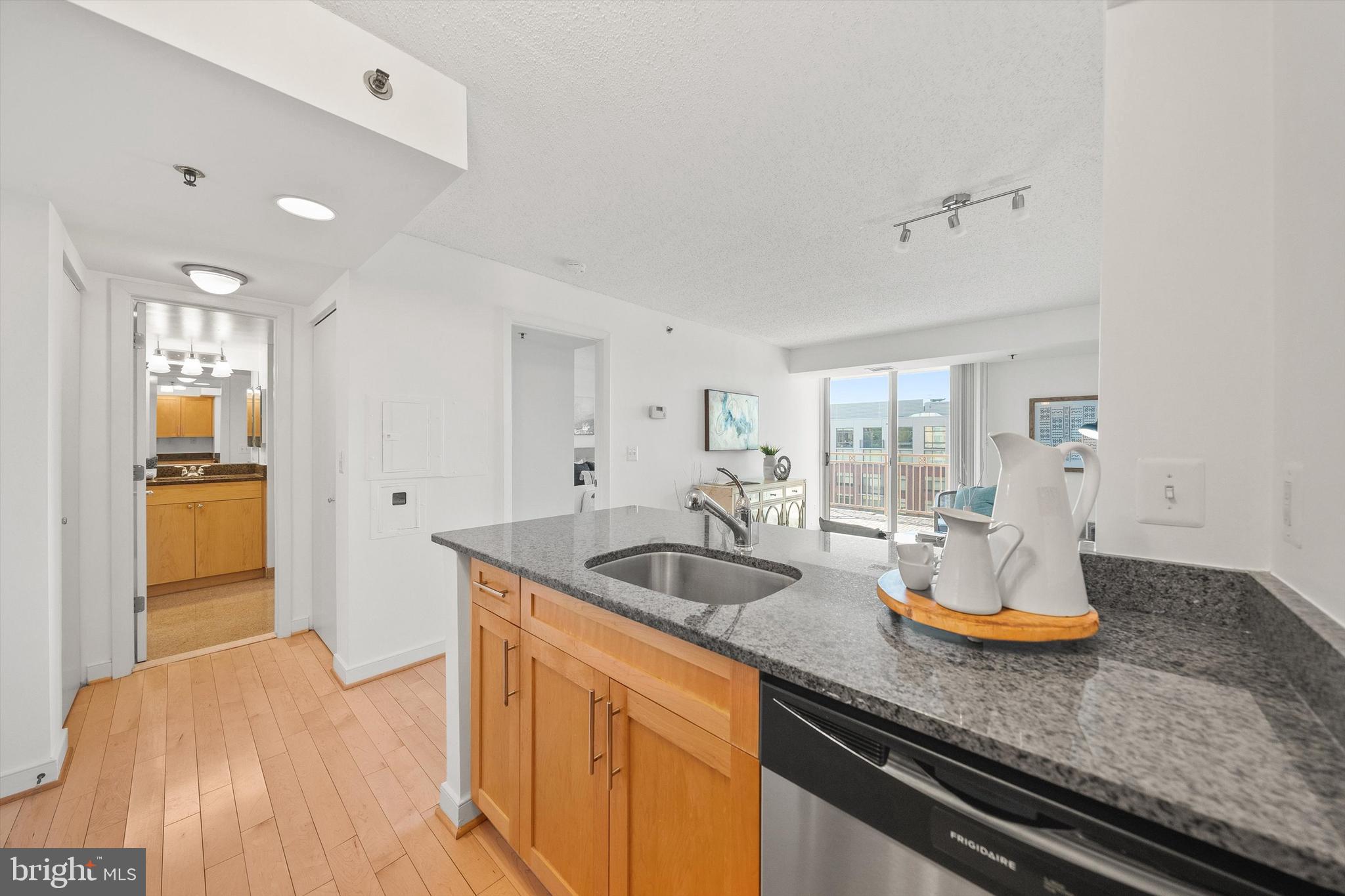 THE CHASE AT BETHESDA - Residential Lease