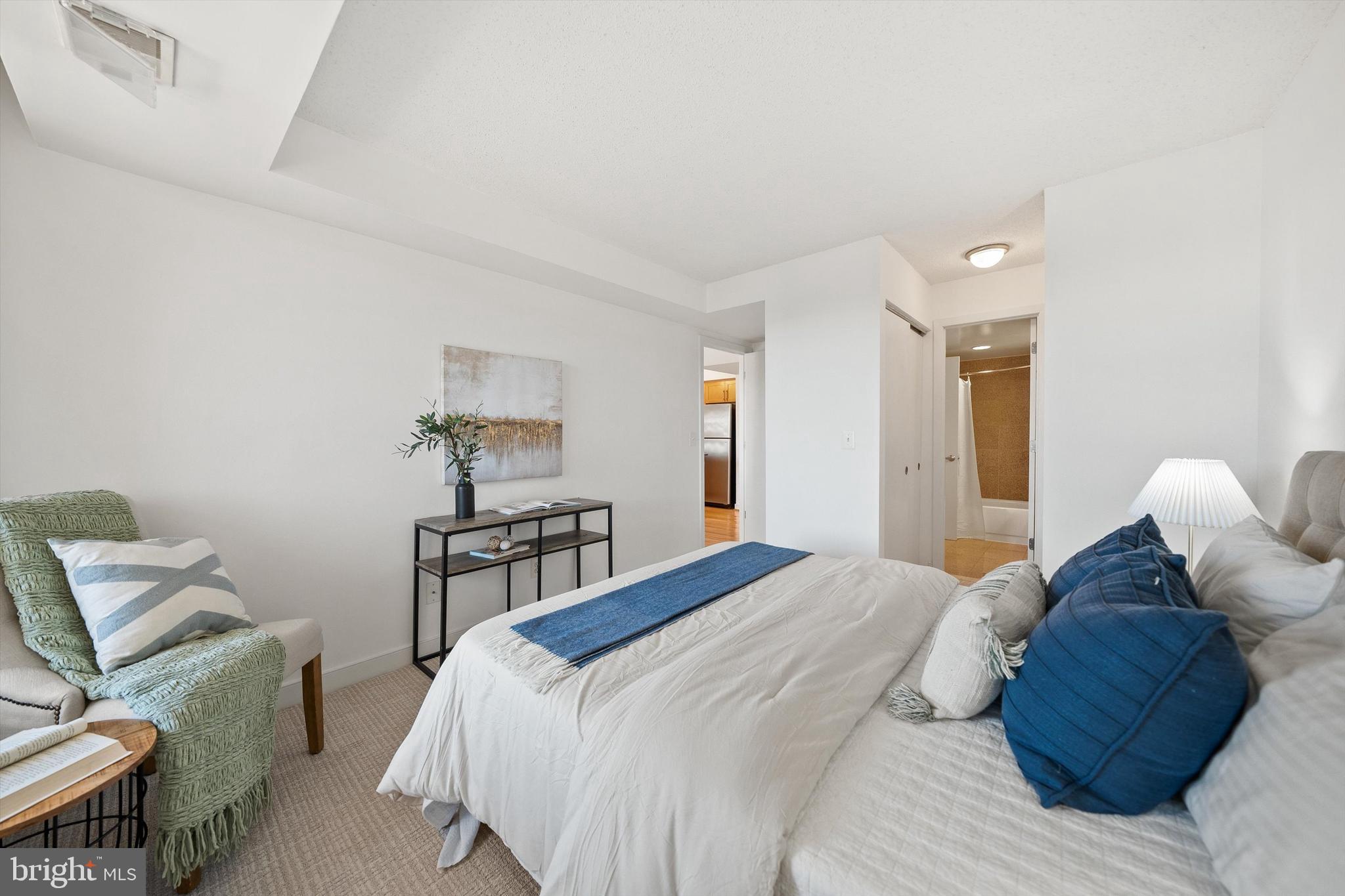 THE CHASE AT BETHESDA - Residential Lease