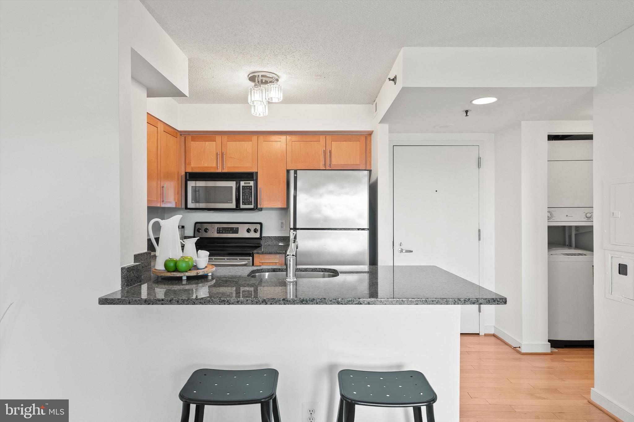 THE CHASE AT BETHESDA - Residential Lease